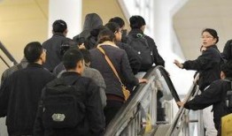 家属爆料机长外遇事件视频,家属爆料引发航空业道德风波